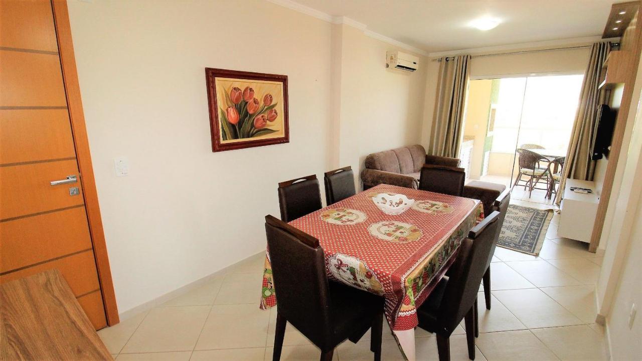 1024 - Apartamento em Bombinhas para locação de temporada - Praia de Bombas Exterior foto